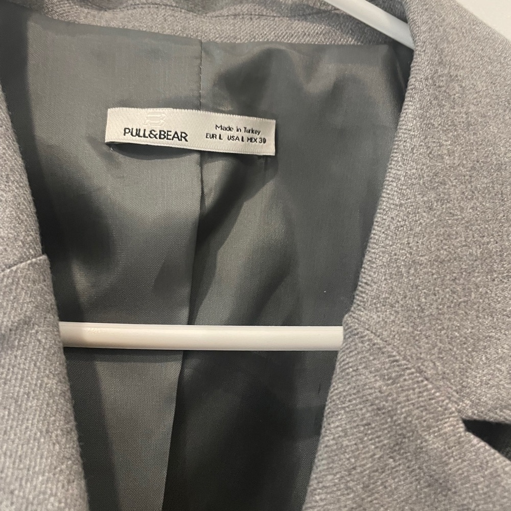 Pull&Bear Cropped Gray Double-Button Blazer - image 4